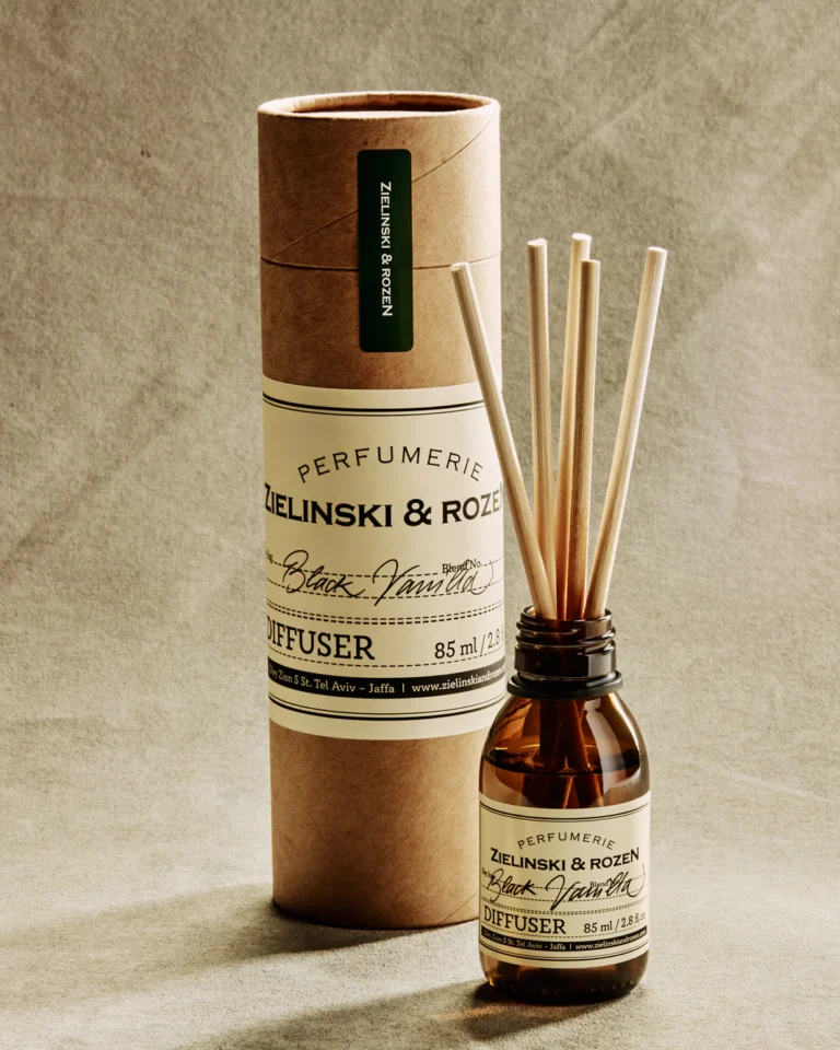 DiffuserBlackVanilla_85ml_NO_HBR_195b789c-0604-4d45-9f6c-eb3d68bb1f6c
